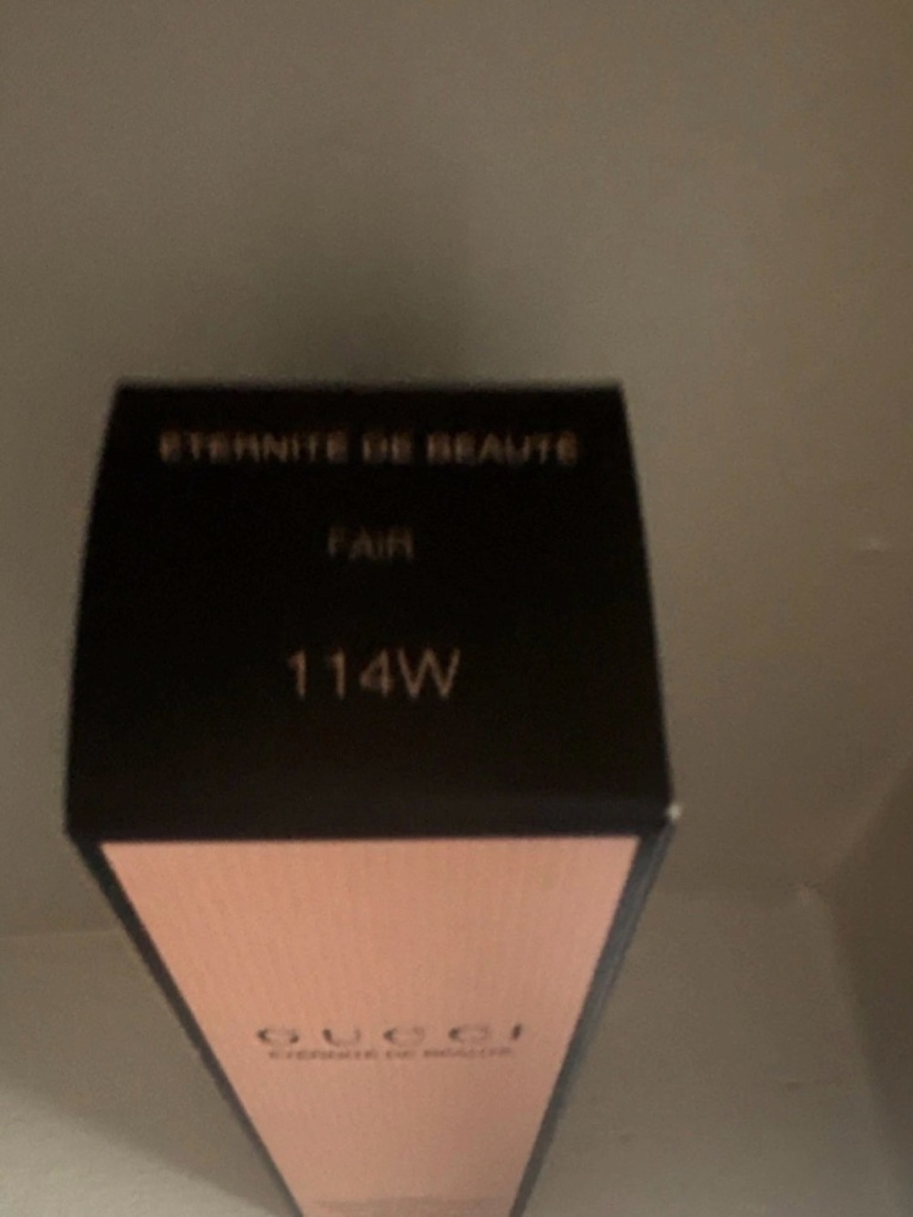 New in Box Gucci Eternite de Beaute Foundation Shade 114W Fair - Picture 2 of 3